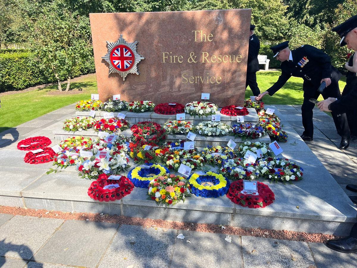 Shropshire Fire Chief Represents County S Firefighters At Remembrance