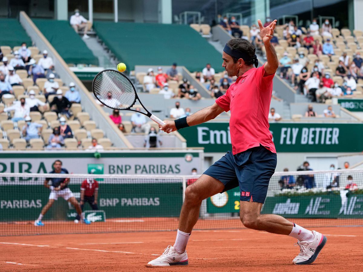 Angry Roger Federer Loses Cool With Umpire On Way To Victory Over Marin