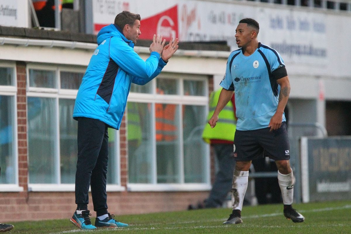 Afc Telford Boss Rob Edwards Delighted As Aaron Simpson Bounces Back Shropshire Star