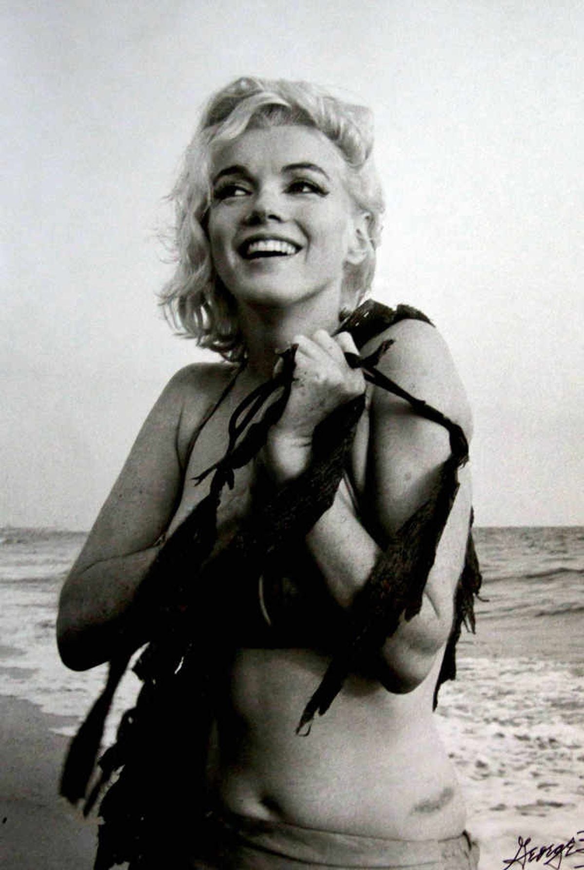 Rare Marilyn Monroe Photos Could Fetch £80000 At Shropshire Auction