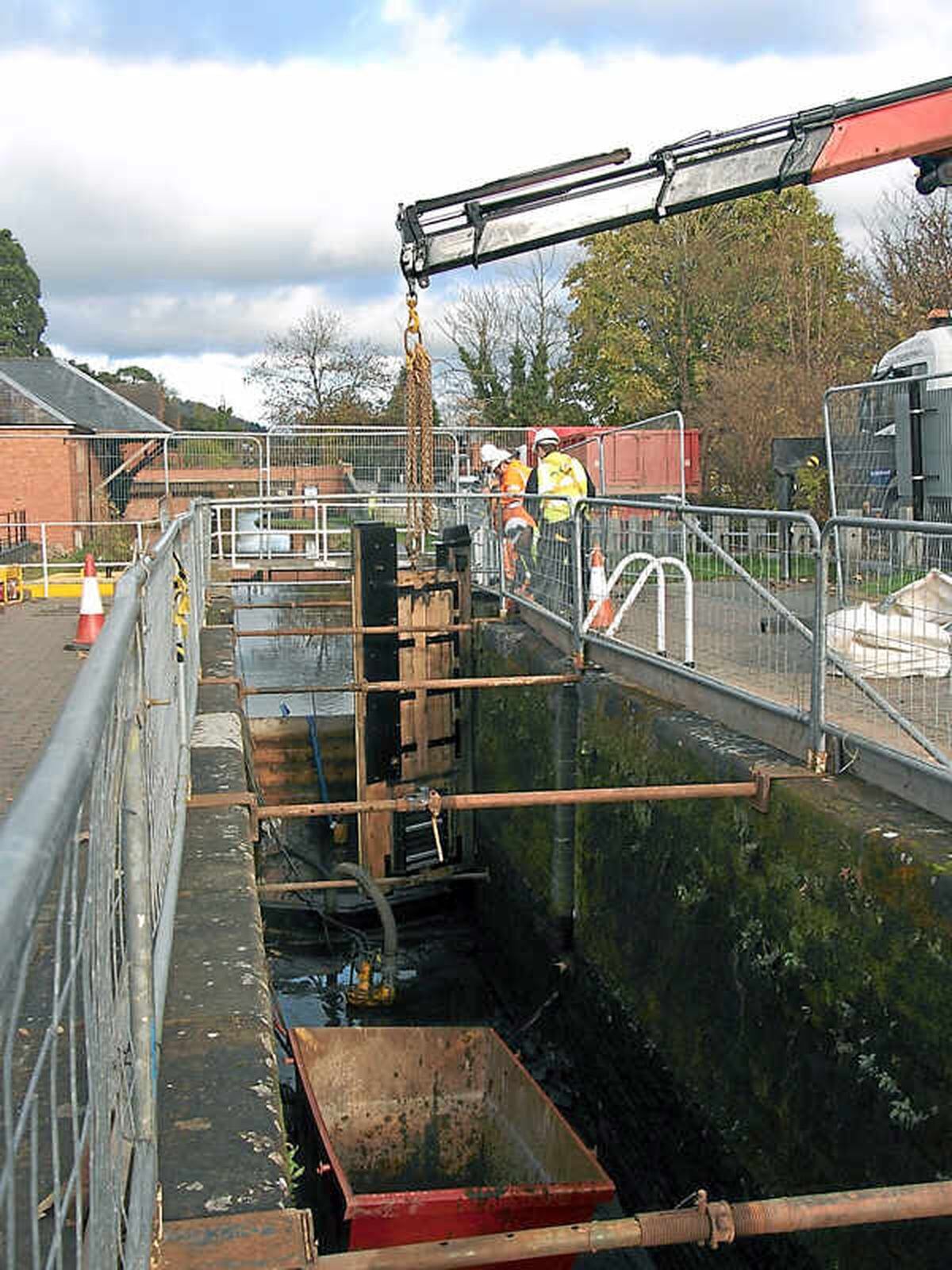 Behind-the-scenes look at Welshpool lock works | Shropshire Star