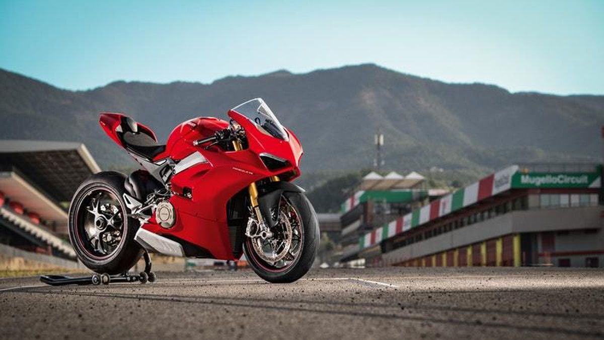 Ducati Reveals 2018 Panigale V4 Superbike | Shropshire Star