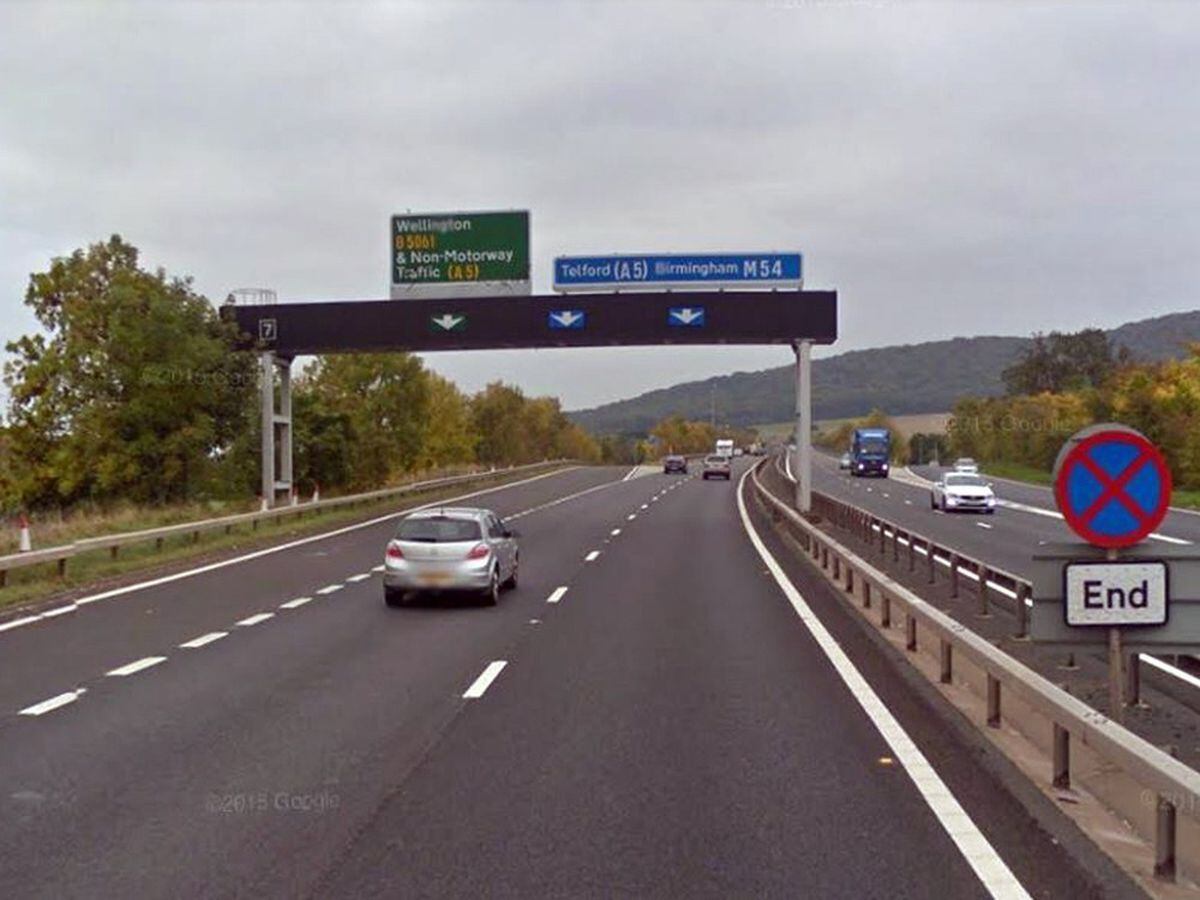 Part of M54 between Shrewsbury and Telford closed after crash and