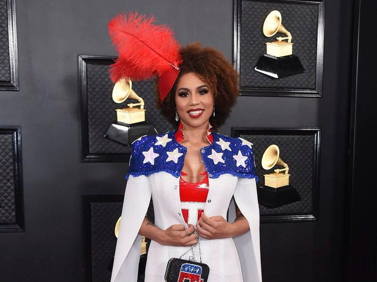 Singer Joy Villa wears another pro-Trump outfit at the Grammys ...