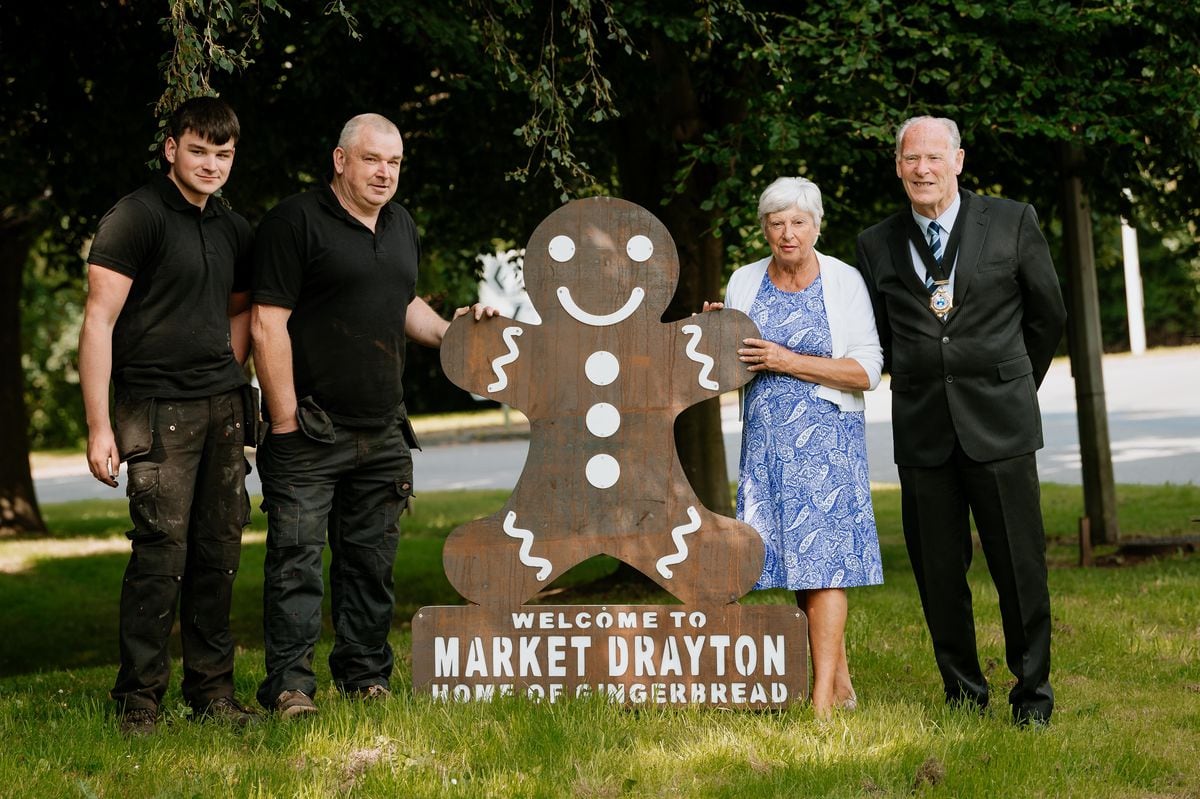 gingerbread-man-statue-installed-in-market-drayton-shropshire-star