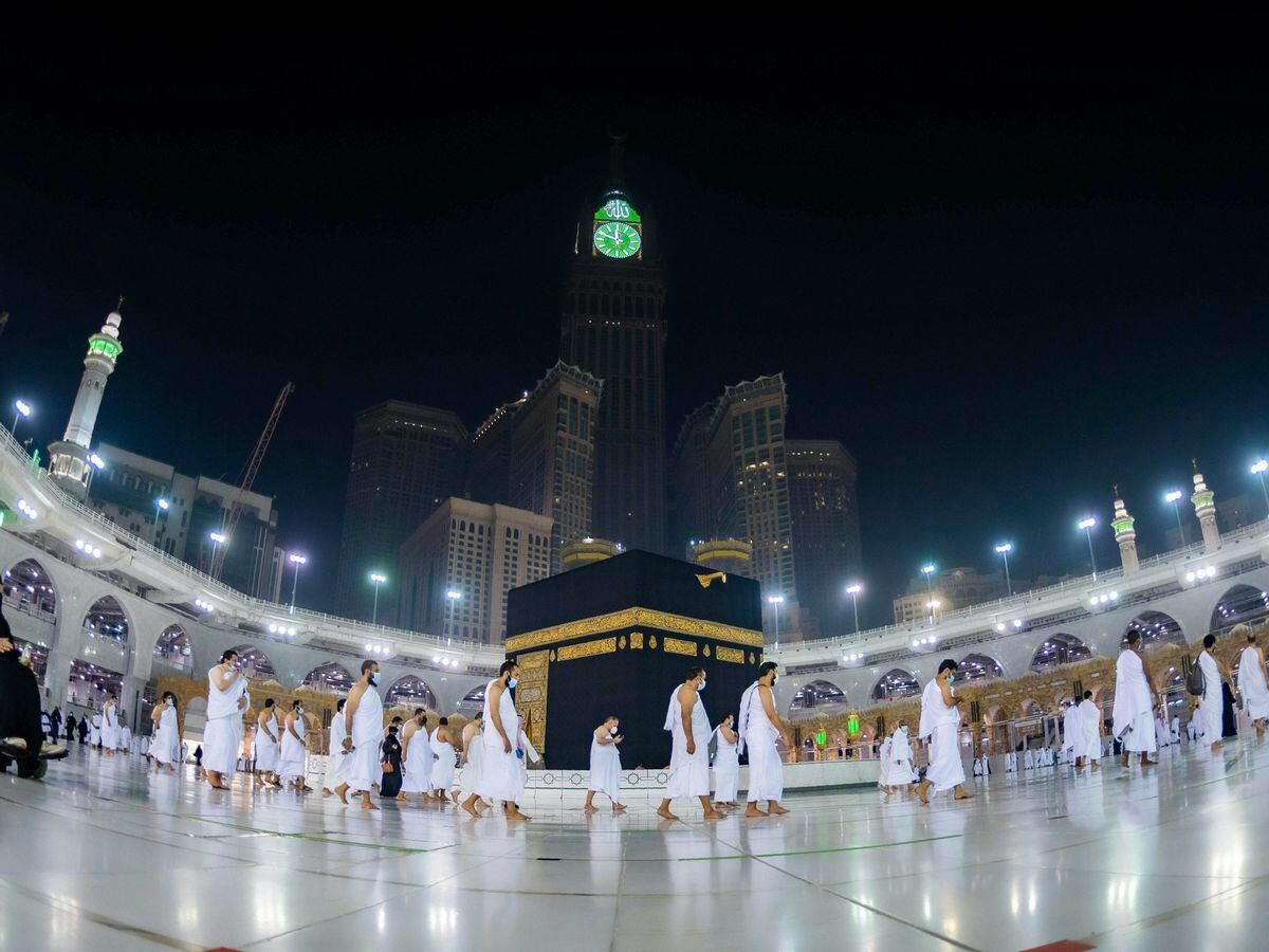 Pilgrims return to Mecca as Saudi Arabia eases virus restrictions