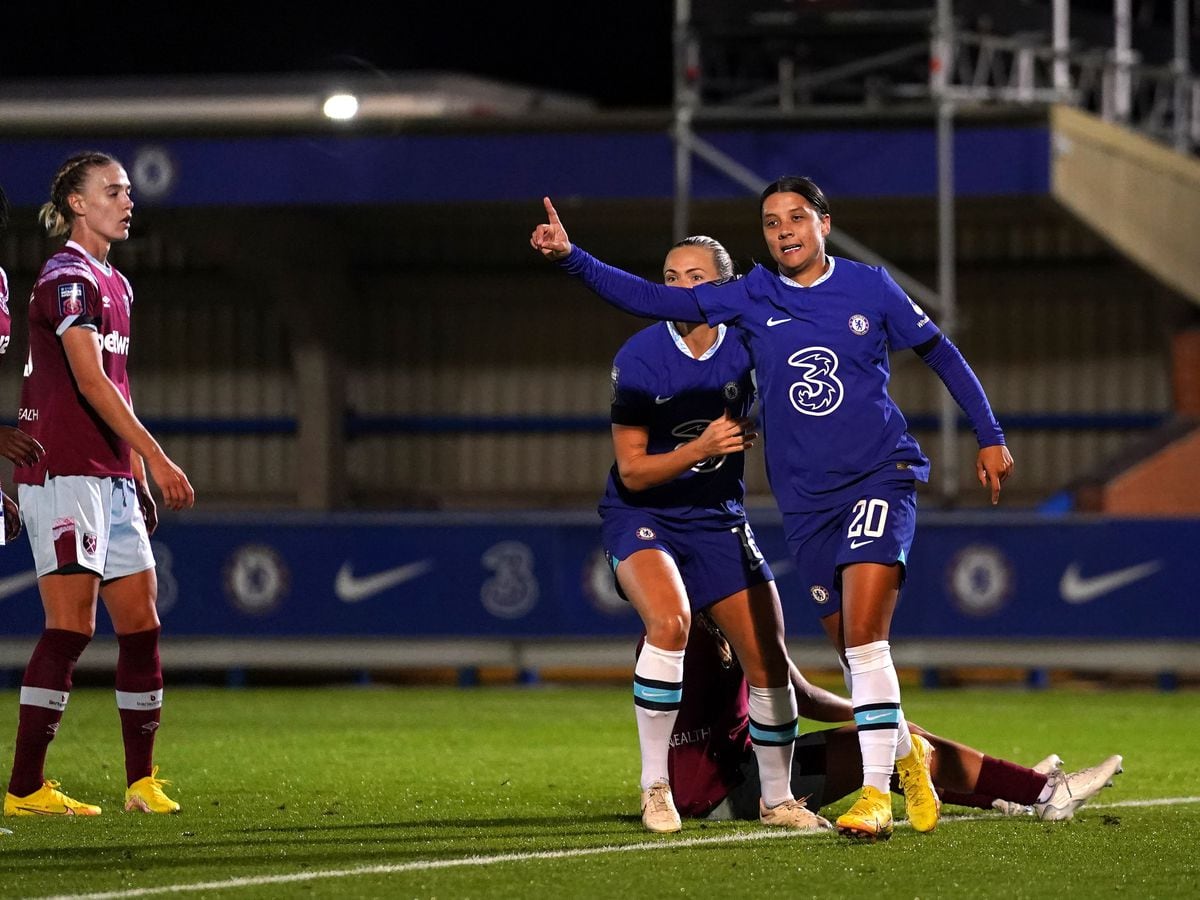 Sam Kerr chips Chelsea to WSL summit