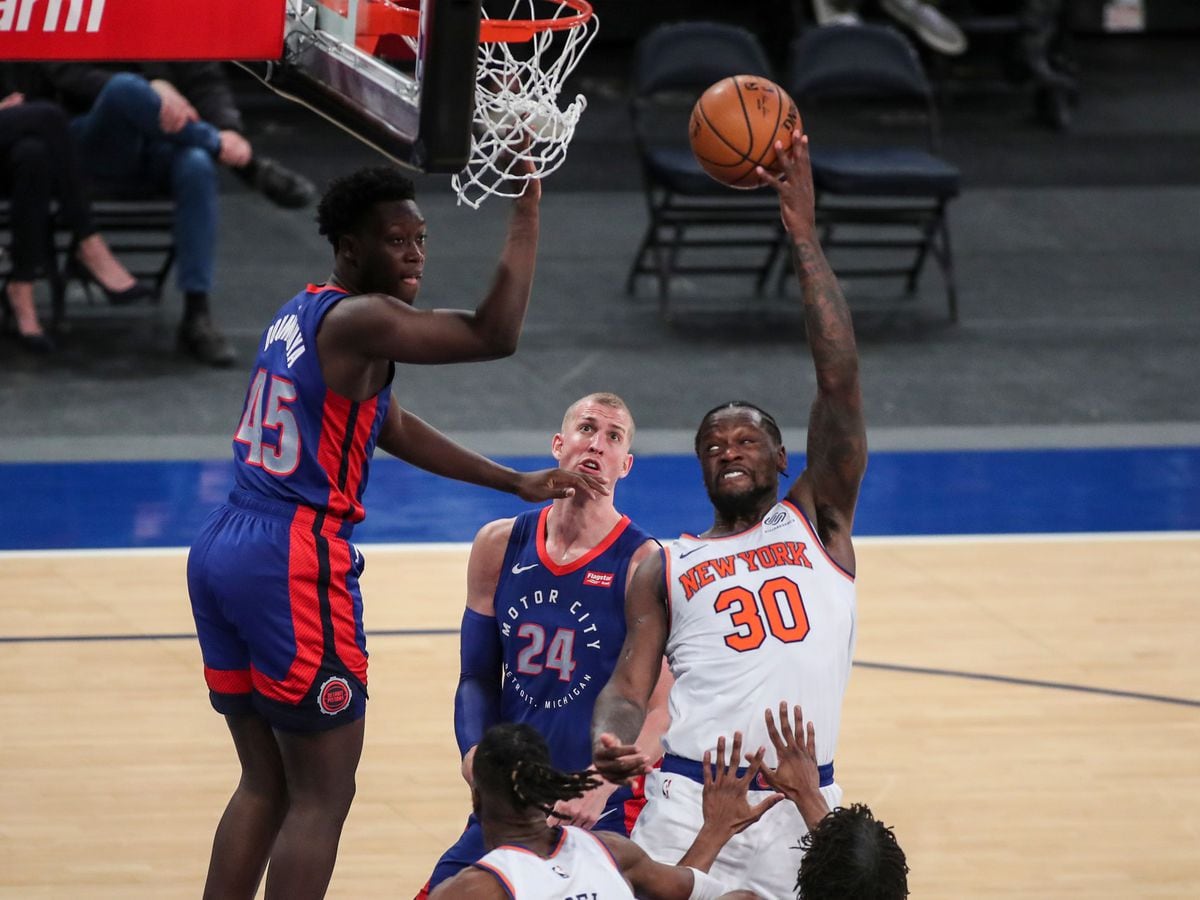 Julius Randle Leads New York Knicks To A Dominant Victory Over Brooklyn