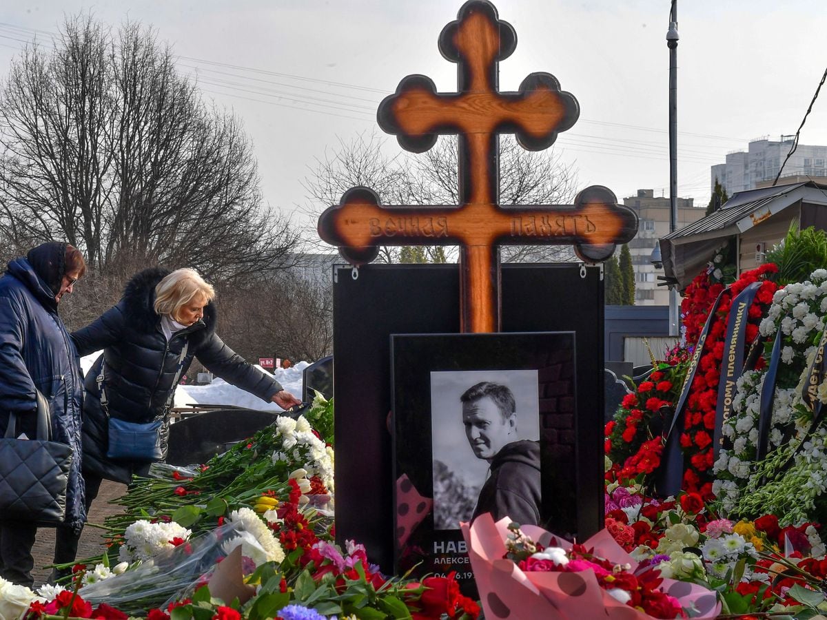 Russian Spymaster Says Alexei Navalny Died Of Natural Causes ...