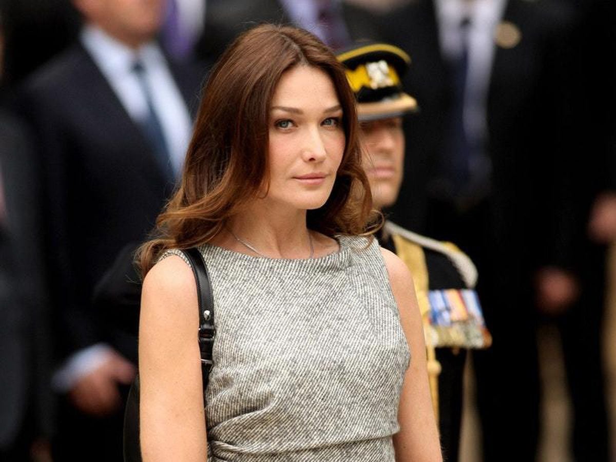 Carla Bruni-Sarkozy tells how her husband �saved her from being an ... pic
