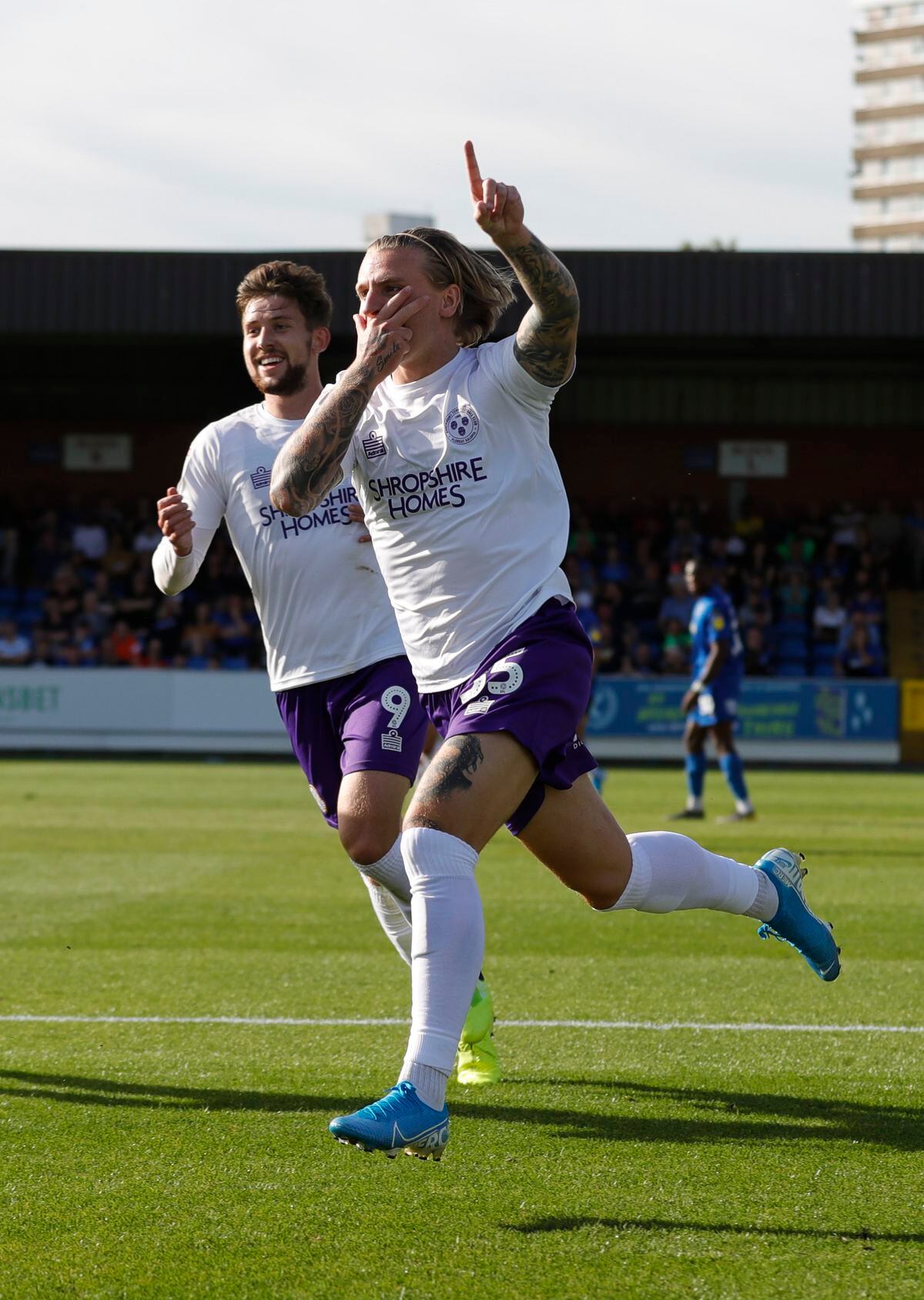 AFC Wimbledon 1-1 Shrewsbury: Daniel Udoh earns point for Shrews, Football  News