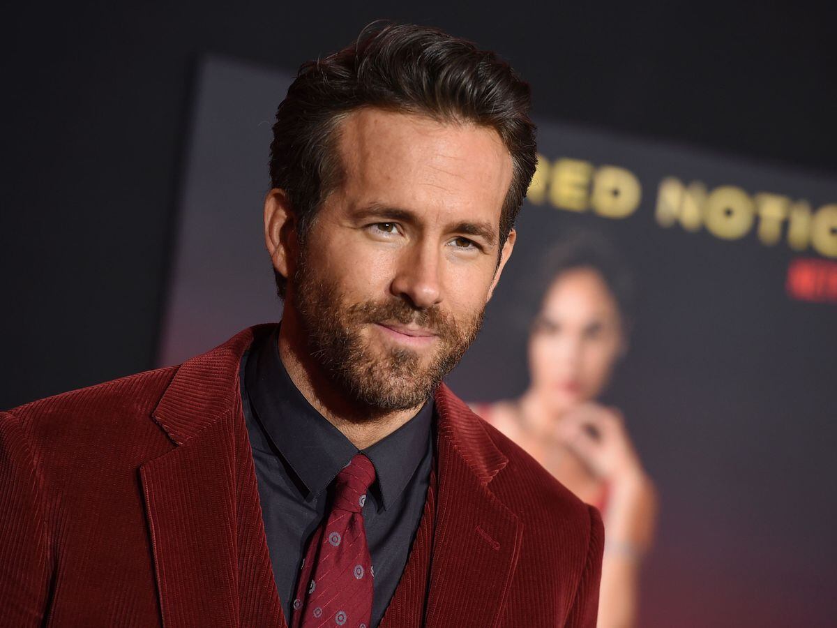 Ryan Reynolds Global Heist comedy pitch to Netflix 8 bidders – Deadline