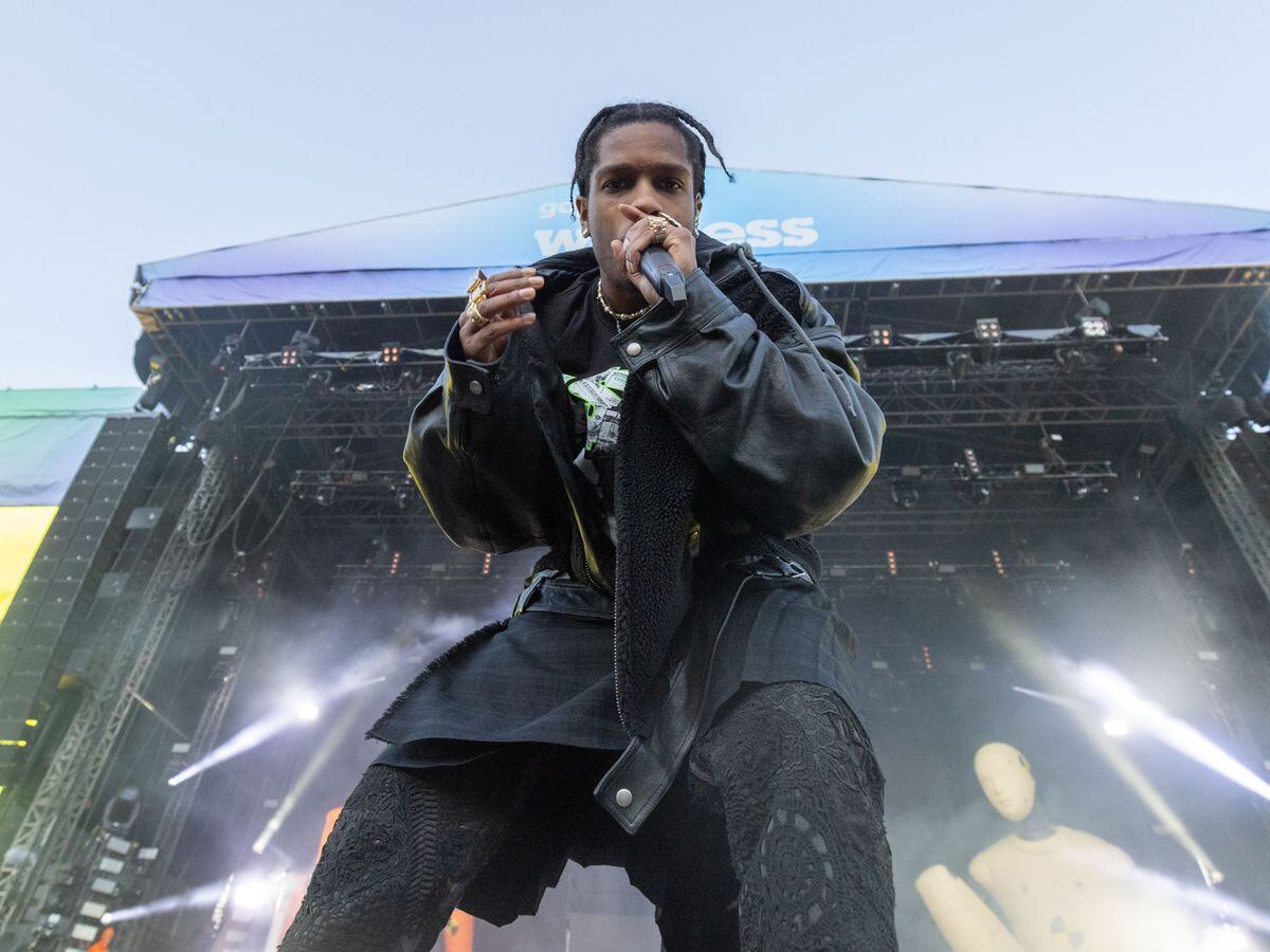 Wireless Festival: Rihanna supports A$AP Rocky after welcoming first child