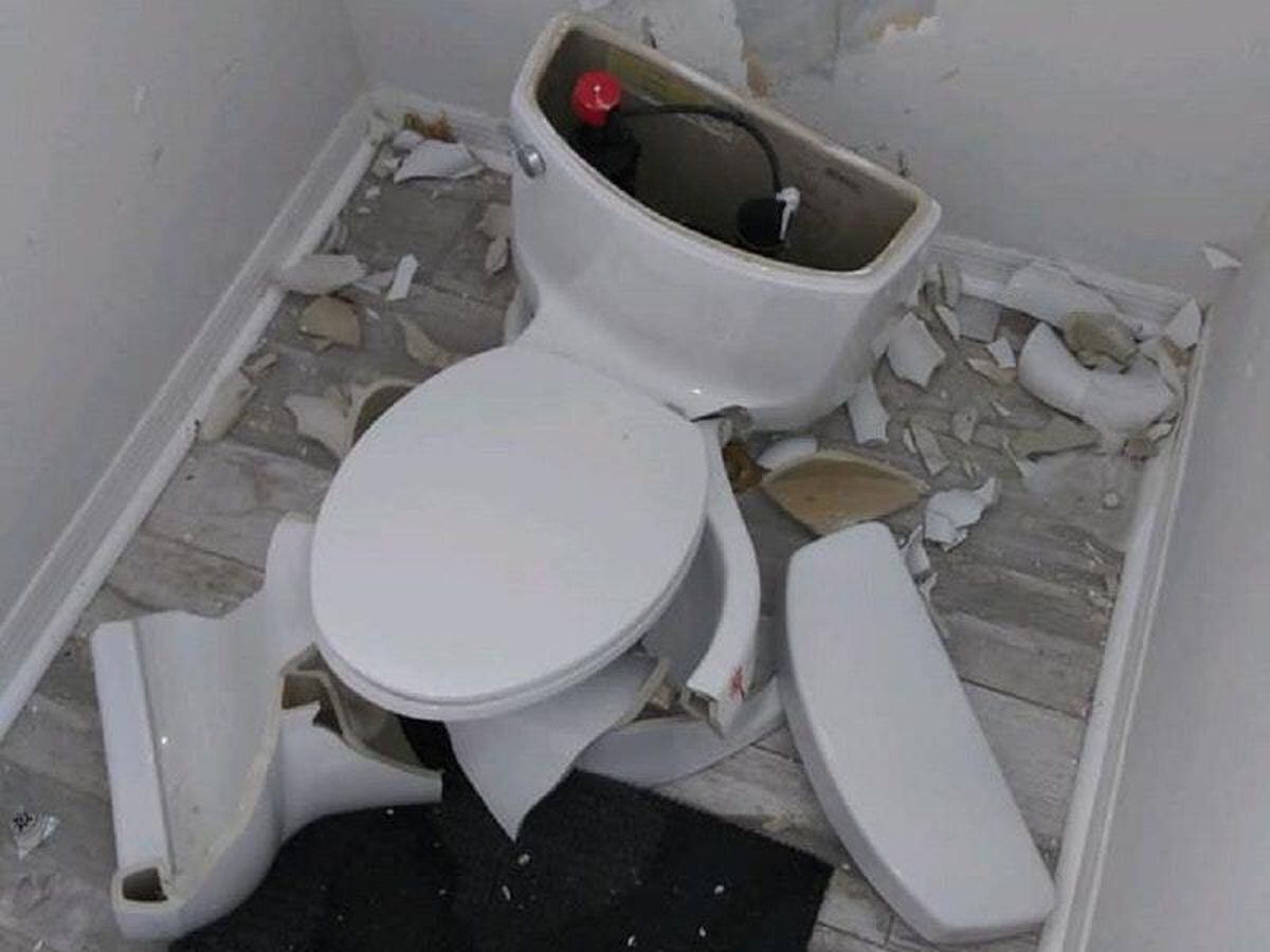 Toilet ‘explodes After Lightning Strikes Septic Tank Shropshire Star