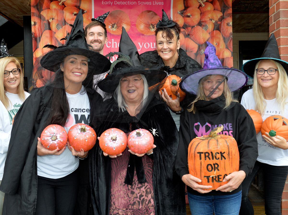  Womens Funny Fall Season and Halloween Pumpkin Boob