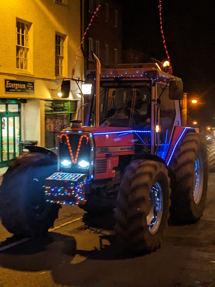 Illuminated tractor run makes for a spectacular light show at winter ...