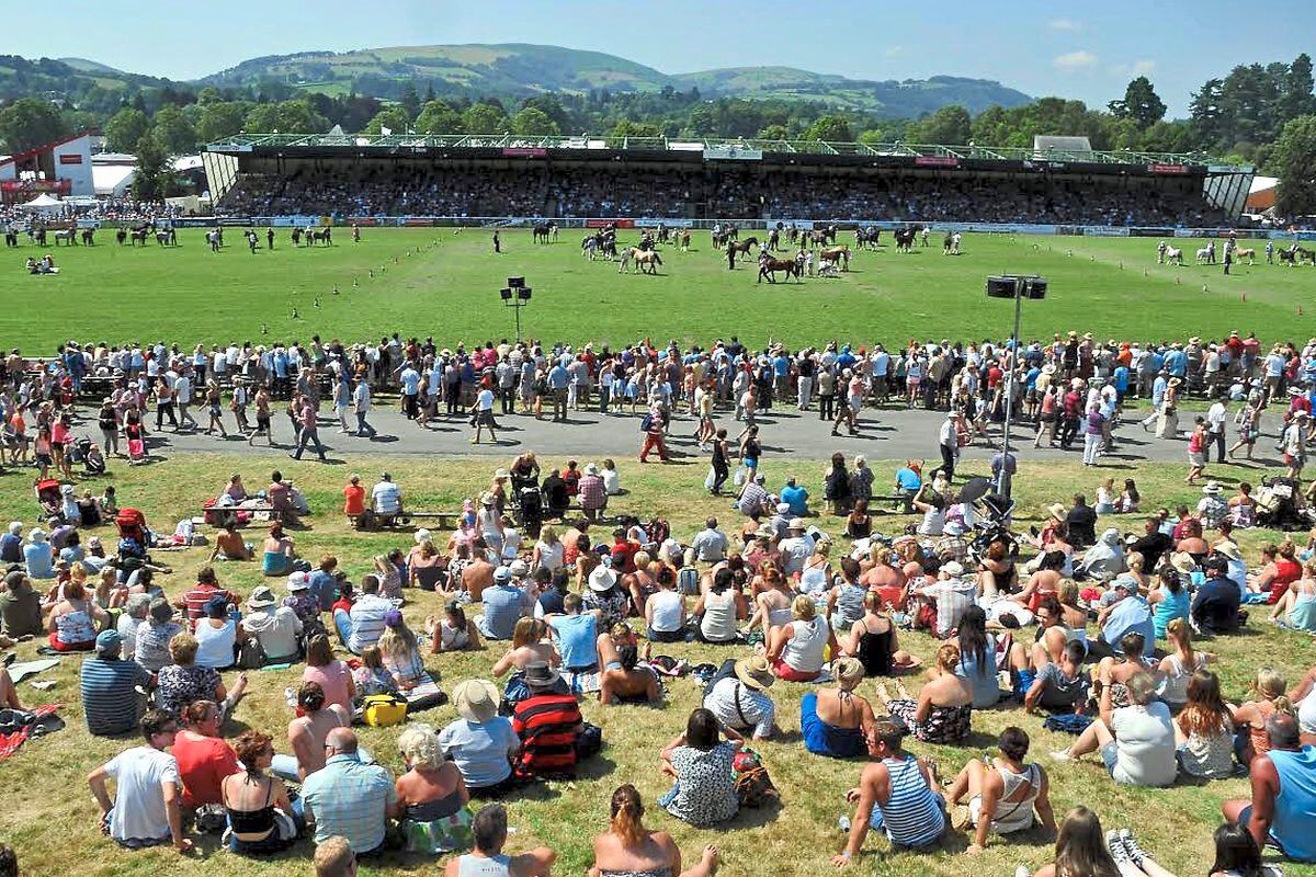 Food poisoning investigation linked to milk sold at Royal Welsh Show