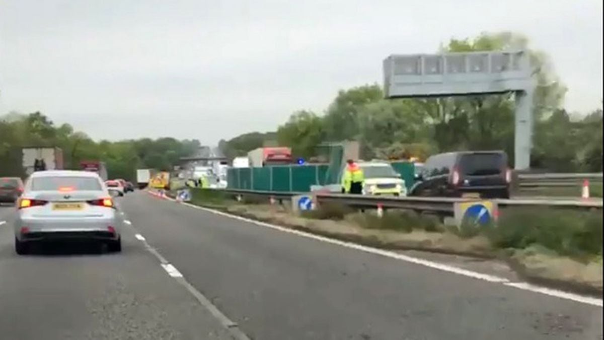 Lorry Driver Arrested After Five Killed In M6 Crash Between Stoke And Stafford Shropshire Star 