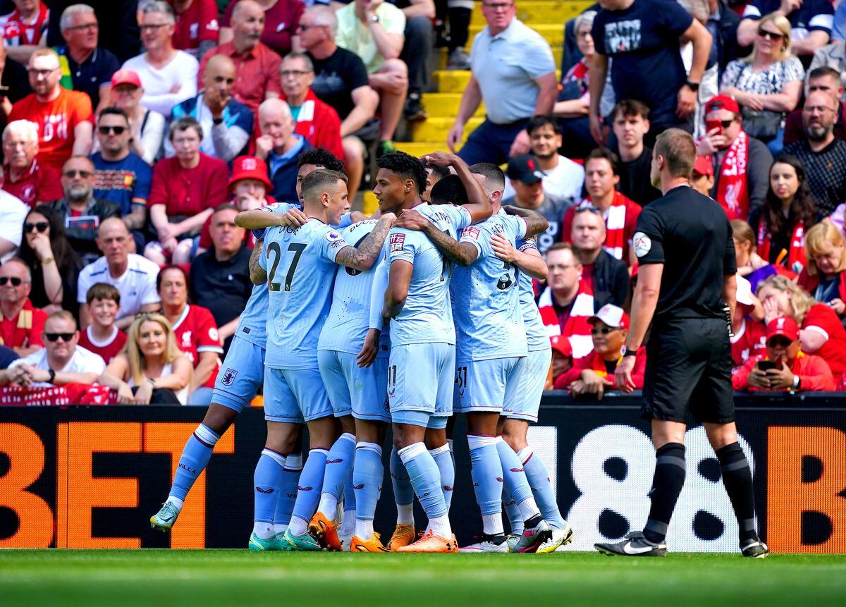 Aston villa live. Астон вилла. MCGINN празднование.