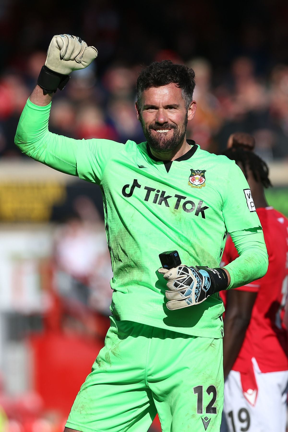 Former West Brom keeper Ben Foster tempted to play on after Wrexham ...