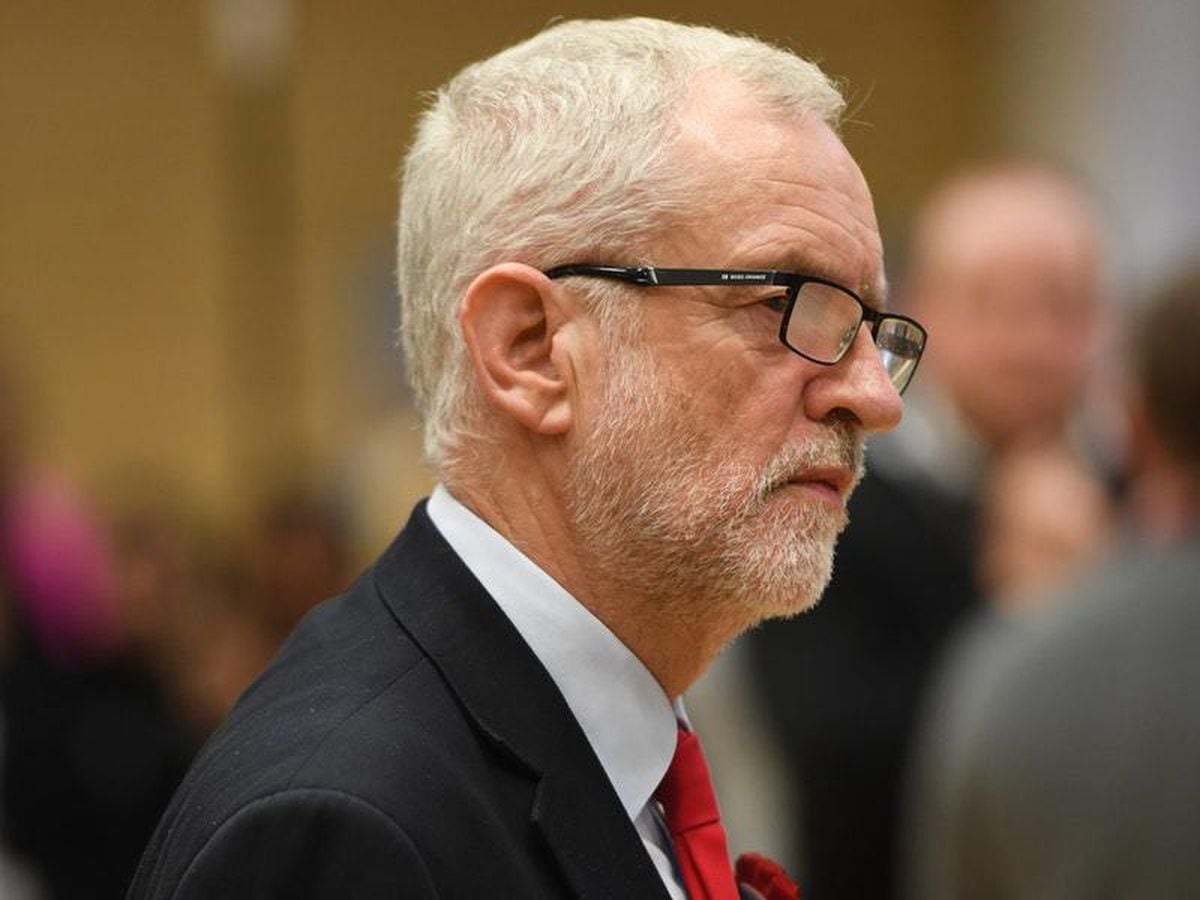 Jeremy Corbyn apologises for Labour's election 'body blow ...