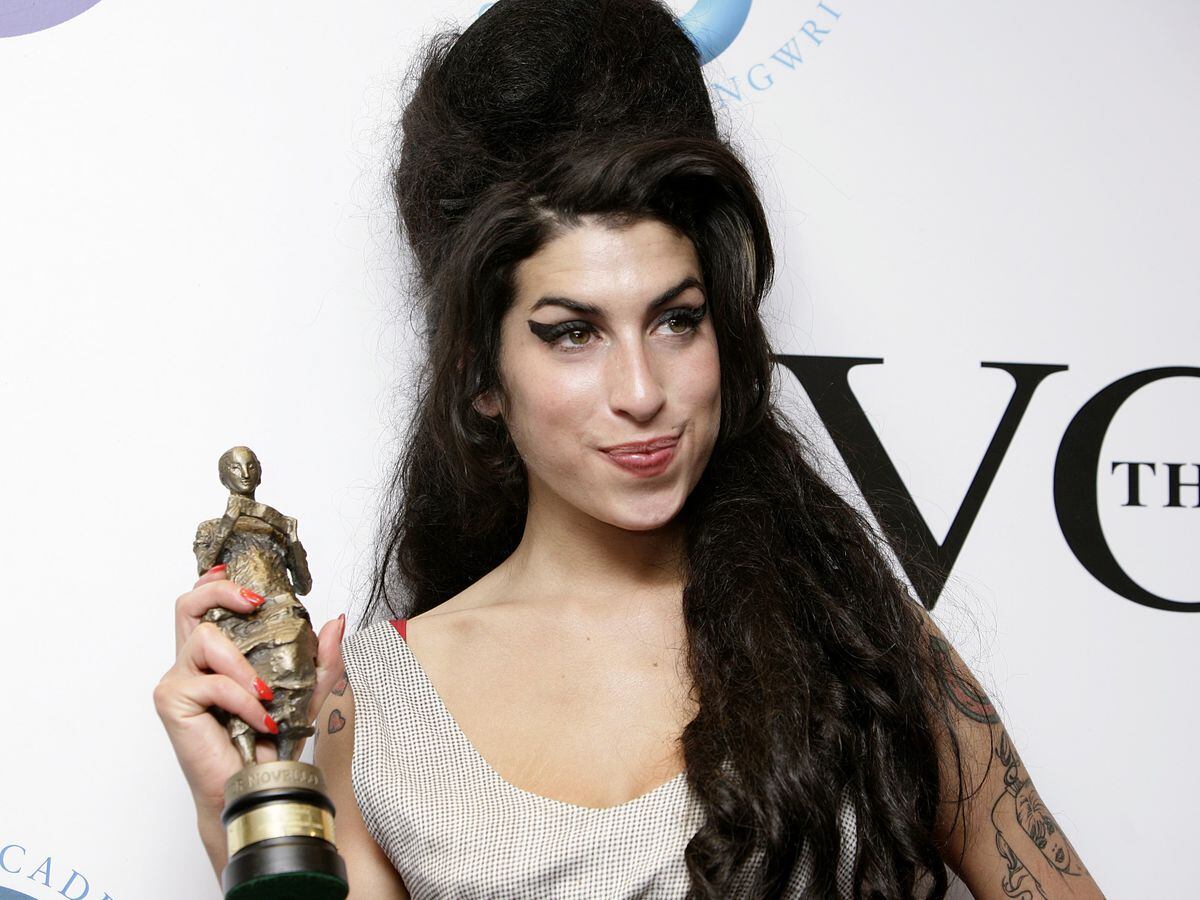 Dress worn by Amy Winehouse for final performance going under the