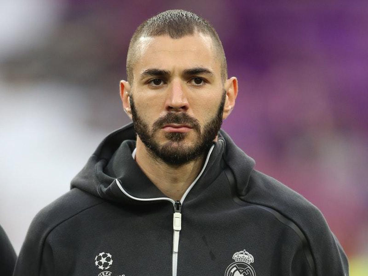 Zinedine Zidane says Real Madrid fans must back Karim ...