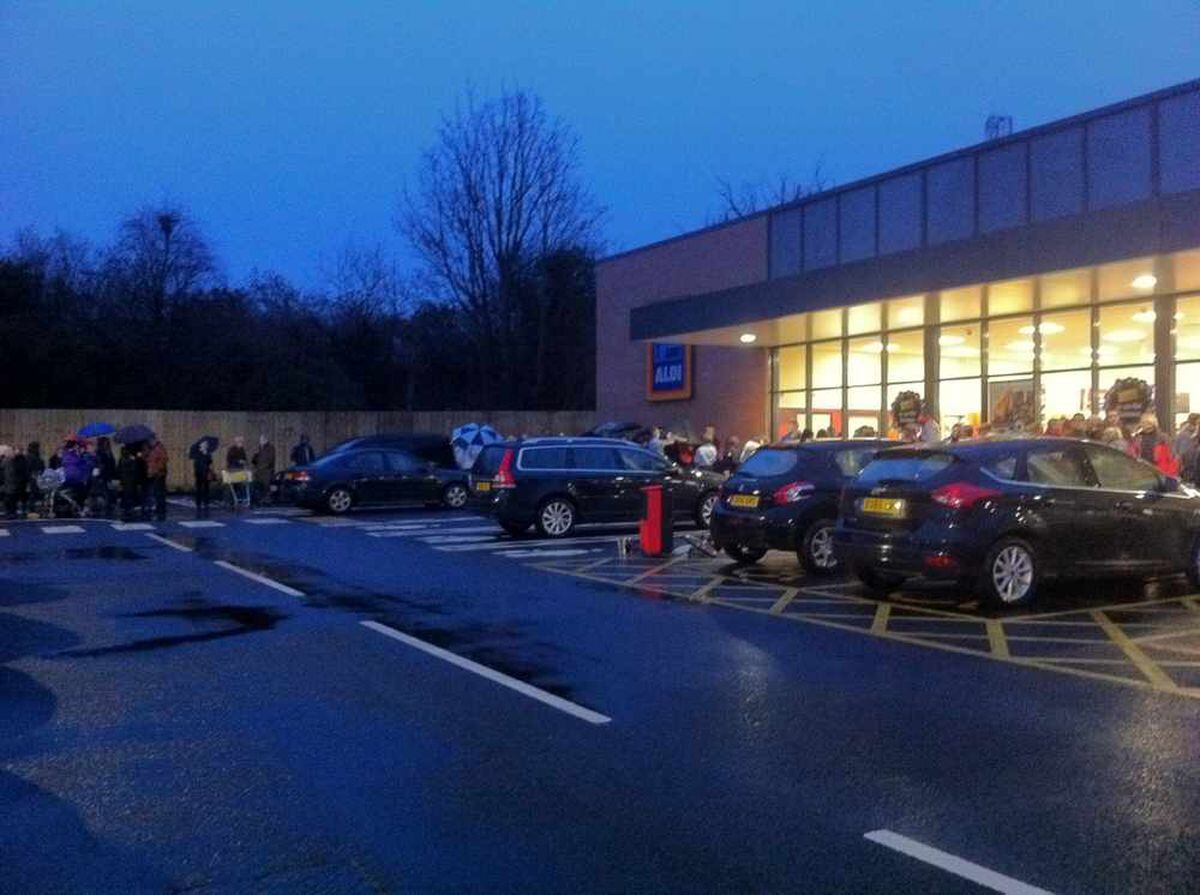 Pictures and video Hundreds queue for opening of new Oswestry Aldi