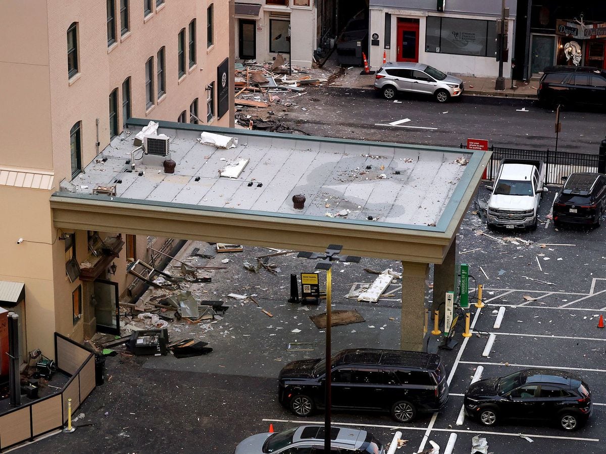 Explosion At Historic Texas Hotel Injures 21 And Scatters Debris In ...