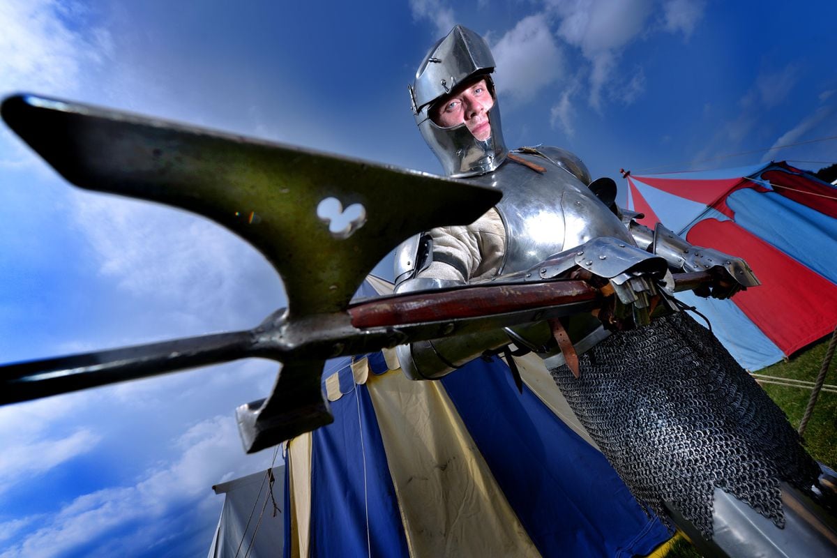 Battle stations as thousands flock to Shrewsbury historical re