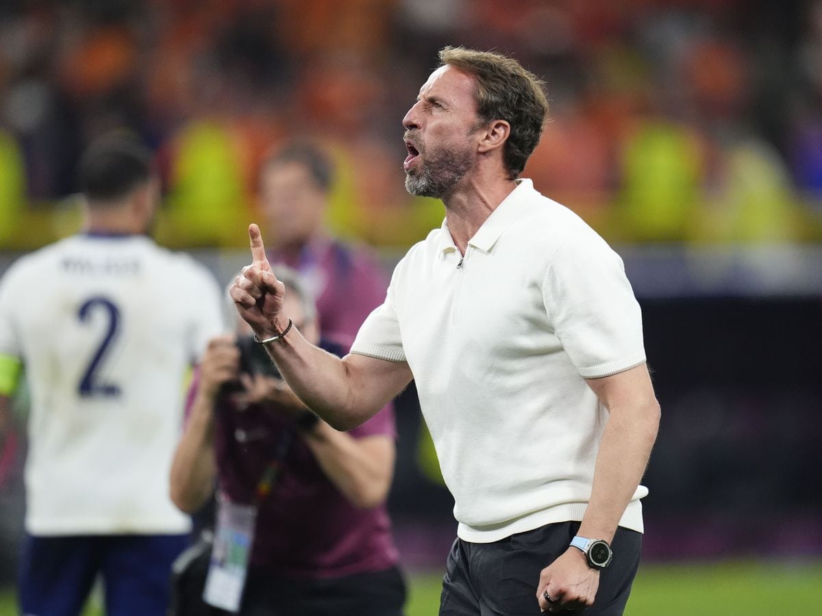 Gareth Southgate urges England to seize Euros trophy and not walk past it again