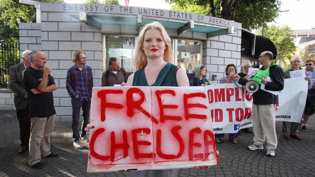 Timeline The Story Of Chelsea Manning So Far As She Is Freed From Prison Shropshire Star 