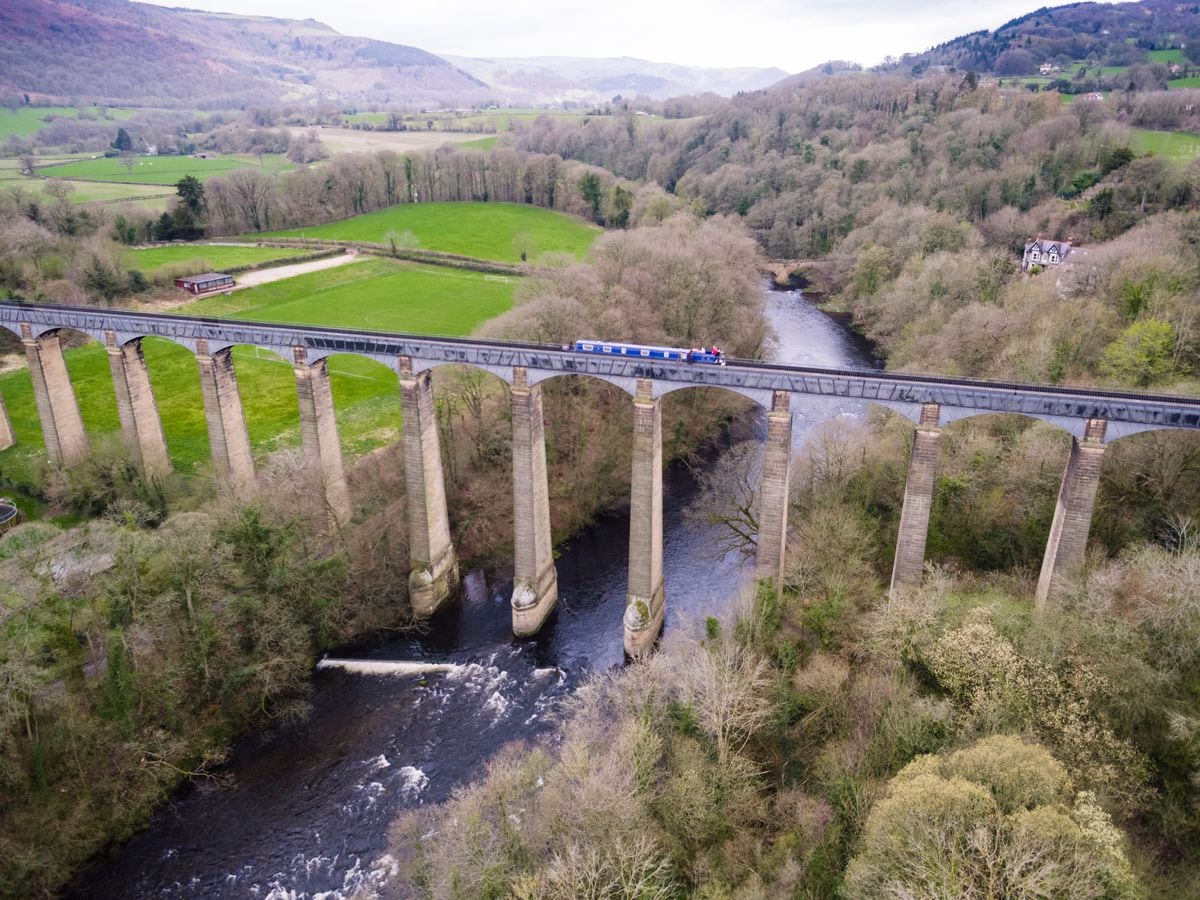 Historic aqueduct part of canal stretch closed for two months