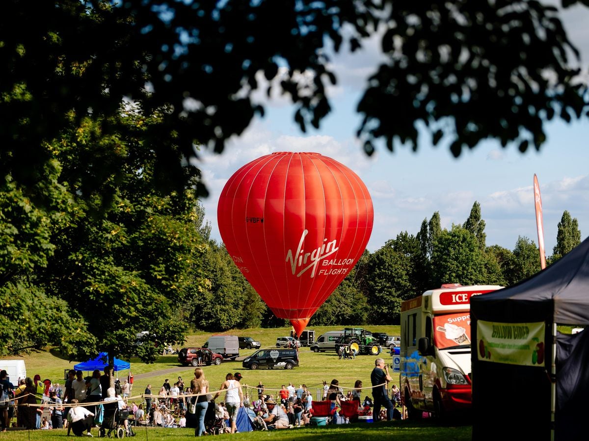 In pictures Telford Balloon Fiesta a hit with bumper crowds