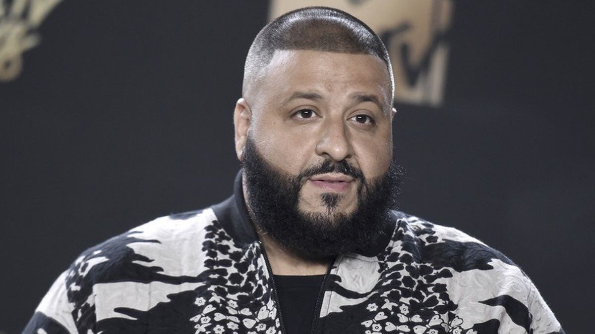 DJ Khaled crashed these students' graduation ceremony in the most ...