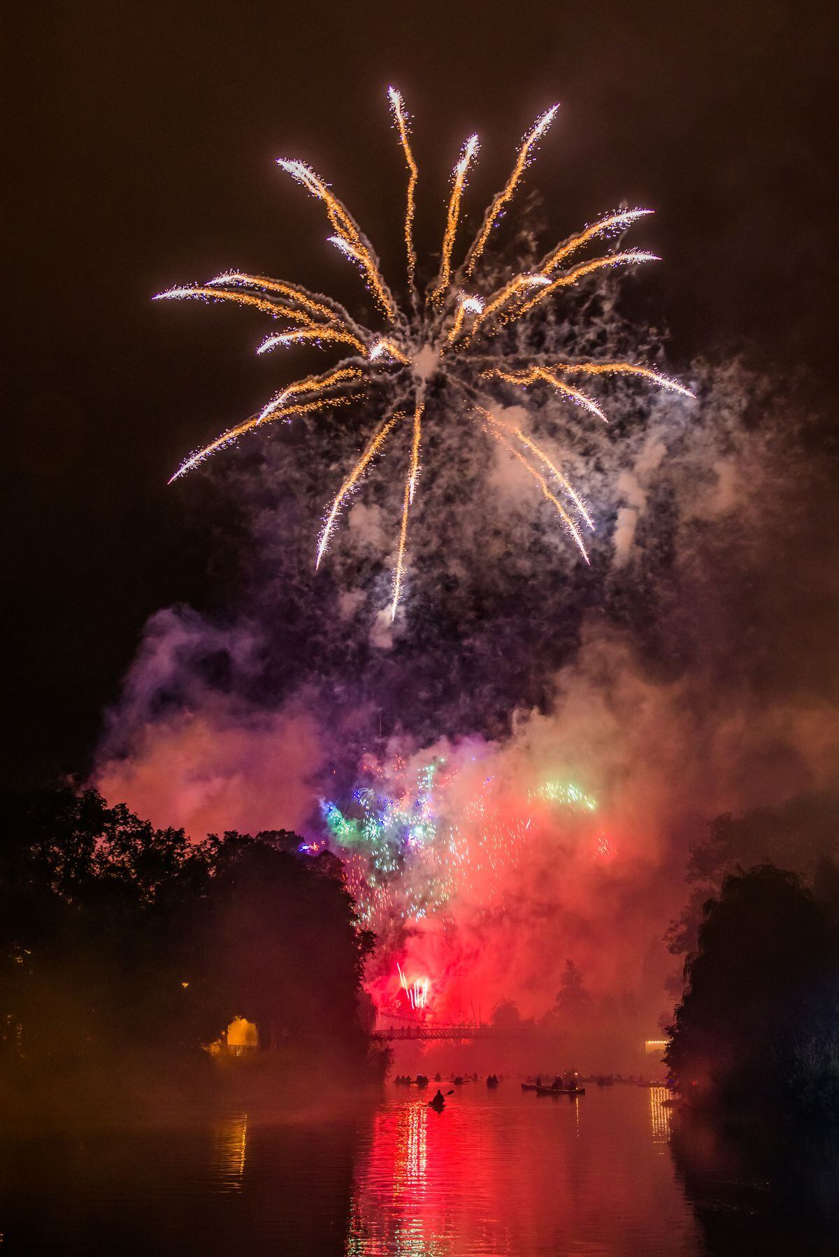 Out with a bang Spectacular fireworks display brings Shrewsbury Flower