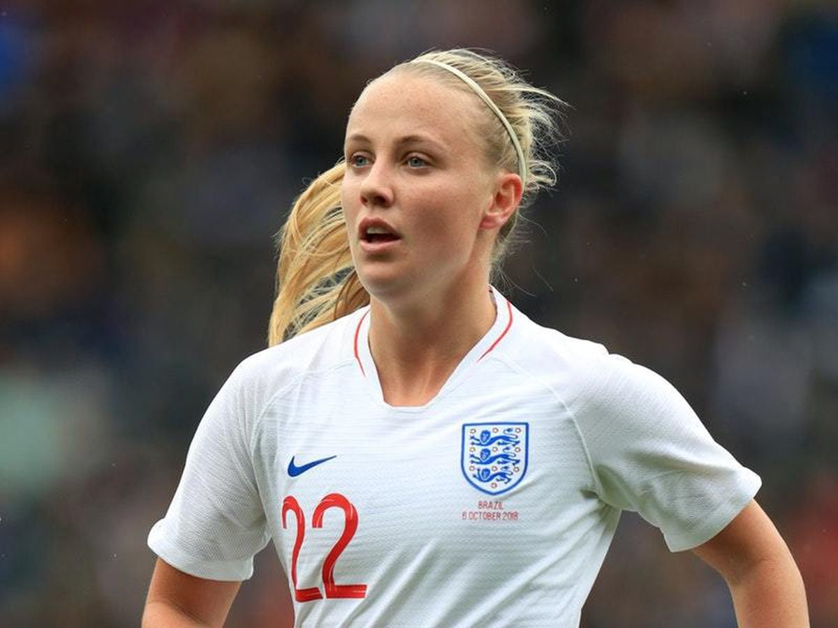 Watch Beth Mead accidentally recreate her England screamer for Arsenal ...