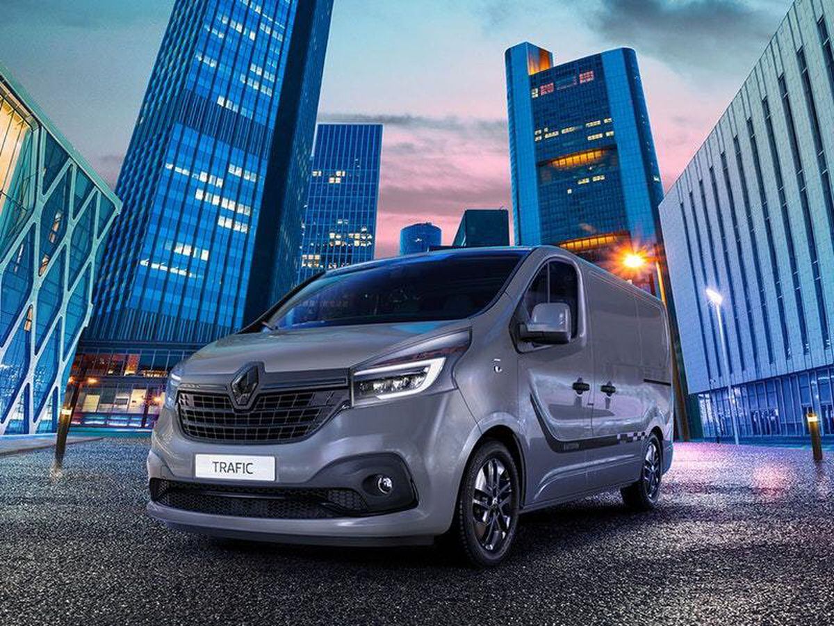 Renault trafic black edition