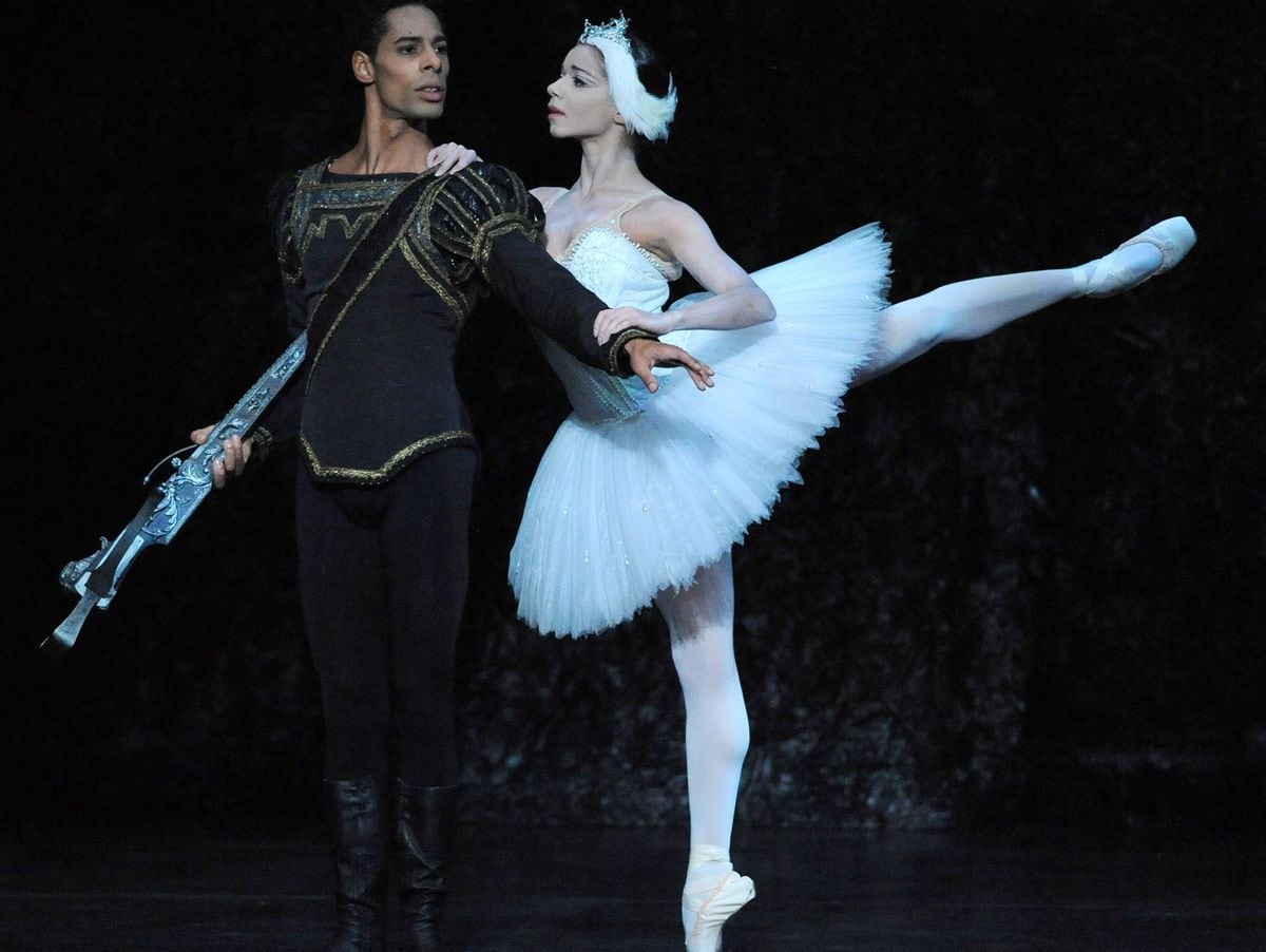 Birmingham Royal Ballets Swan Lake to tour the UK in 2020 | Shropshire 