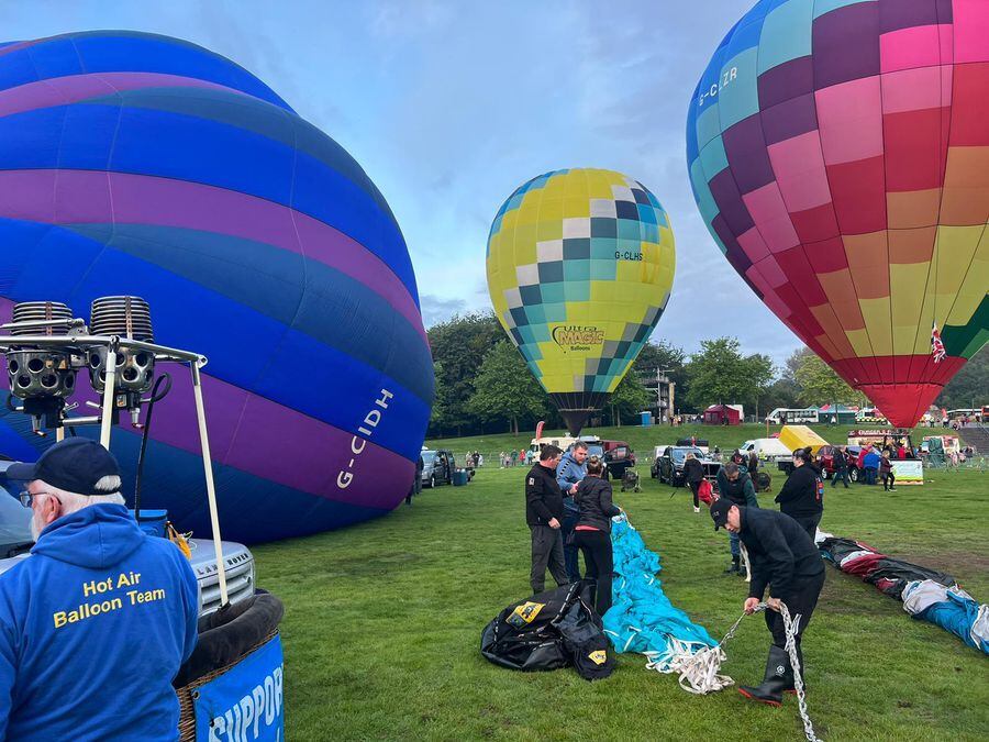 Early start for balloons as Red Devils and Lancaster fly by at Telford ...