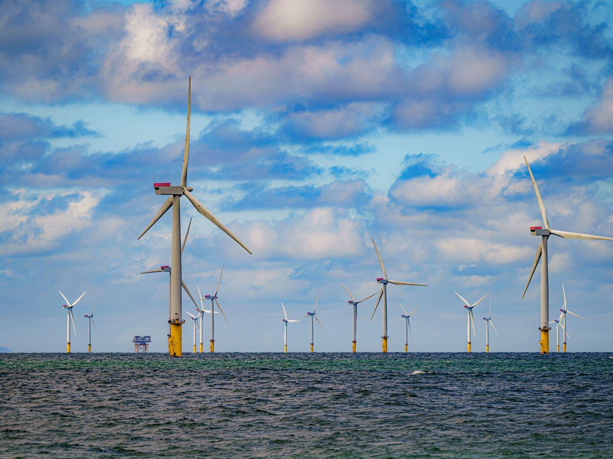 Boost offshore wind manufacturing for energy security, economy and jobs – report