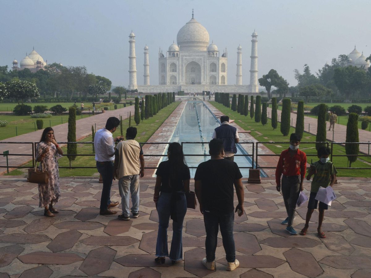 taj mahal closed on holi