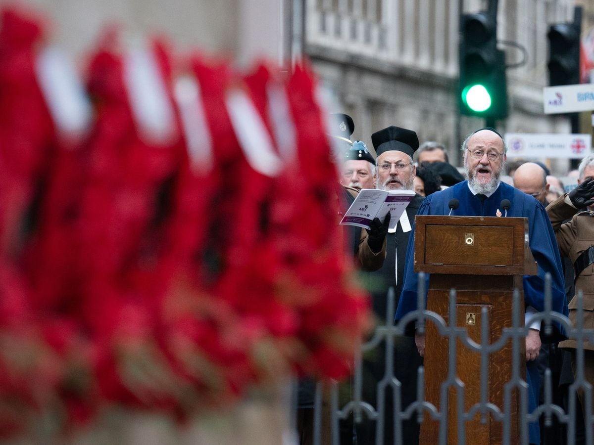 Ceremony at Cenotaph commemorates Jewish servicemen and women ...Middle ...