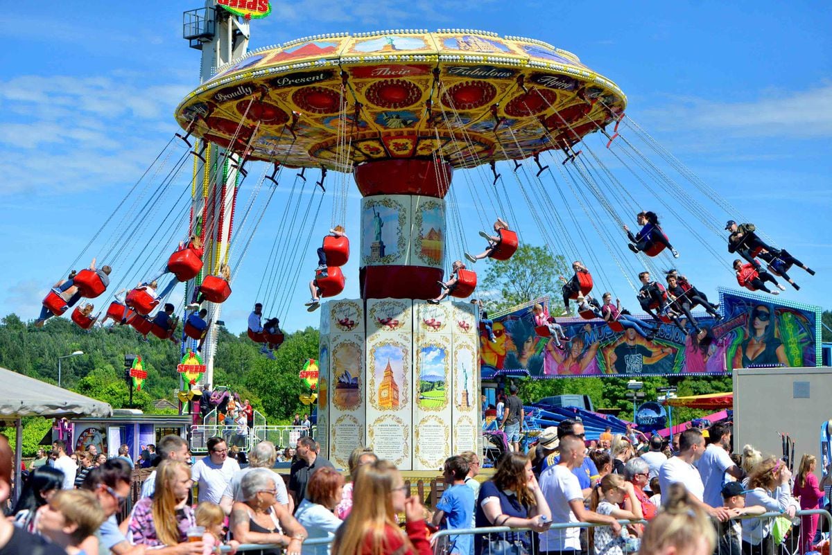 all-the-fun-of-the-fair-as-oakengates-carnival-comes-to-town-pictures