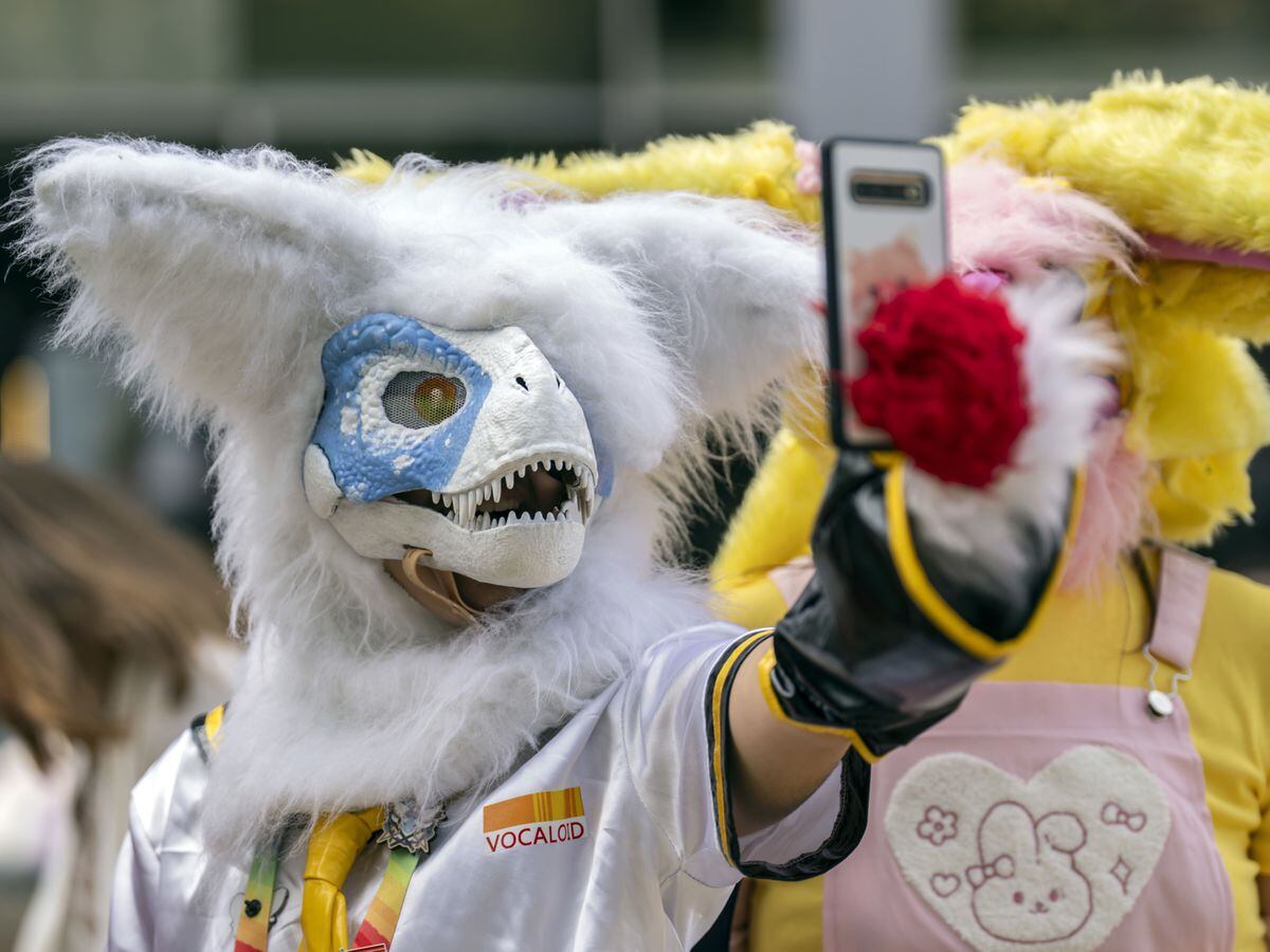 In Pictures Cosplay enthusiasts get into character for anime