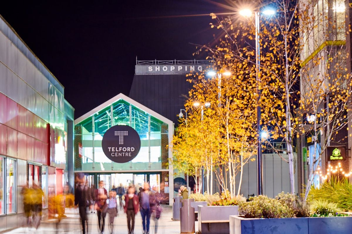 Extended opening hours announced at Telford shopping centre in run up