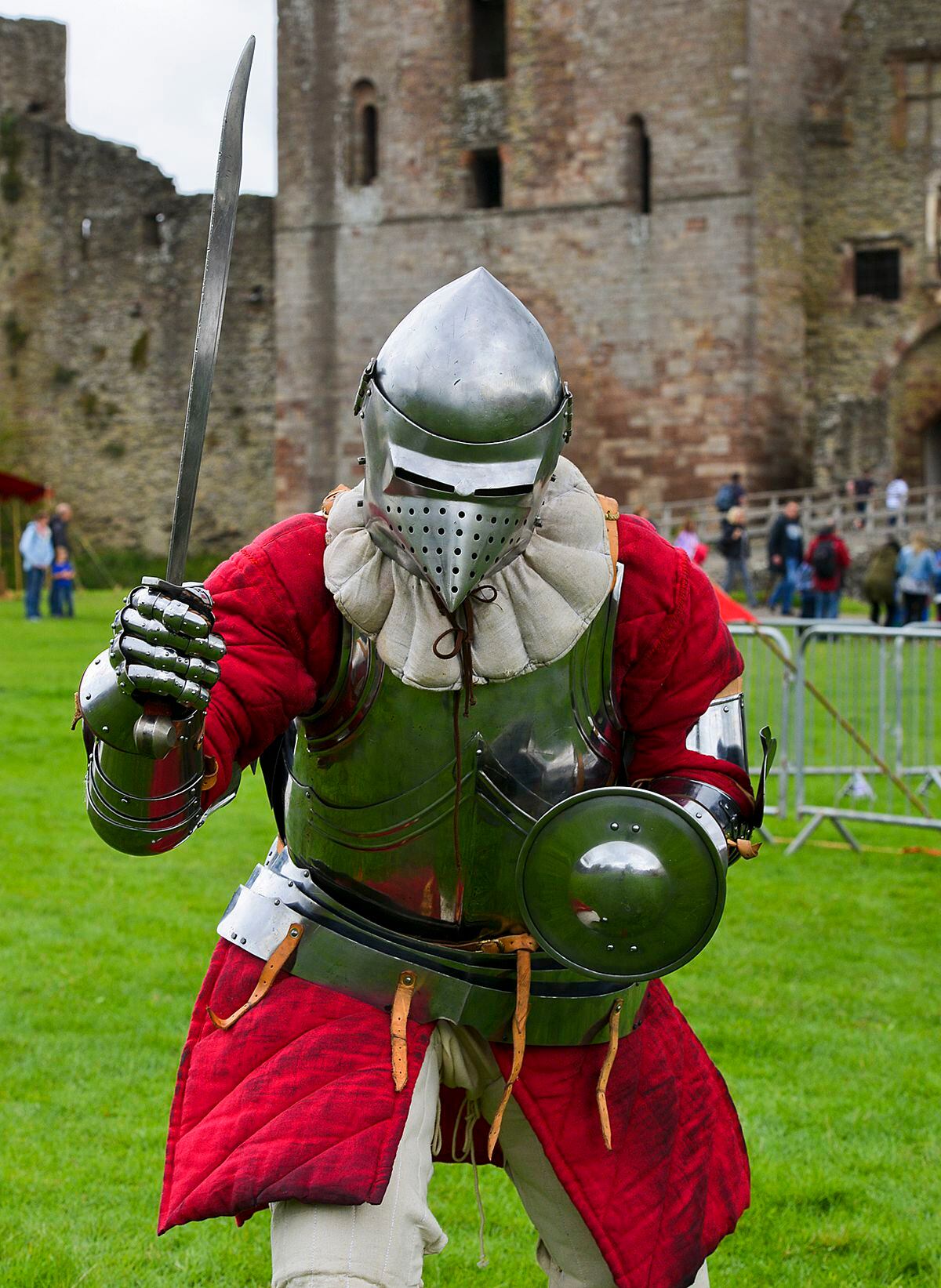 Fighting knights return to Ludlow Castle | Shropshire Star