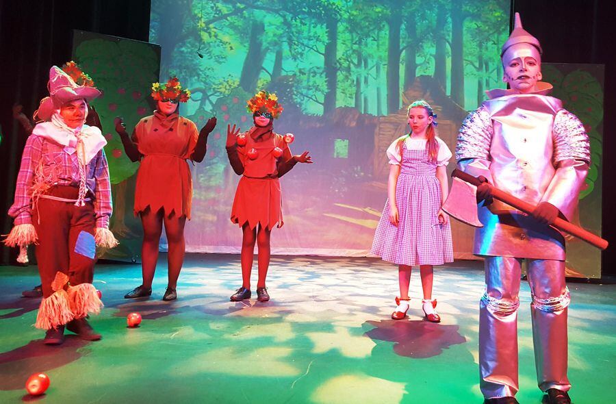 The Wizard of Oz, Market Drayton Festival Centre - review and pictures ...