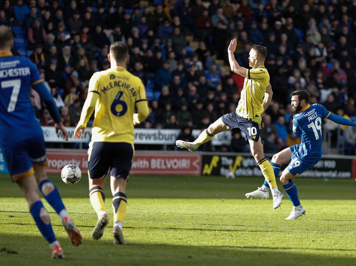 Shrewsbury Town boss Paul Hurst on fitness offer handed to Jack Price