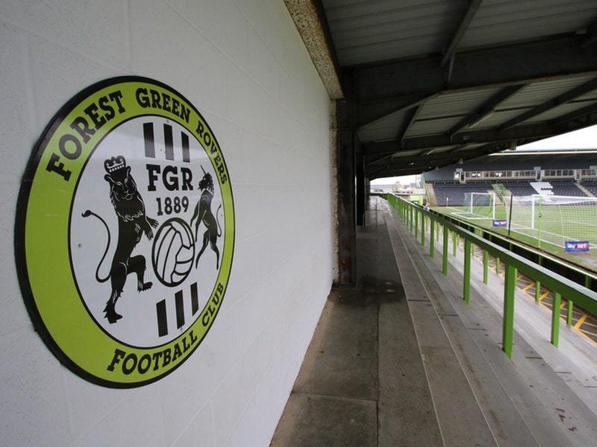 Грин форест. Форест Грин Роверс. Forest Green Rovers FC. Форест Грин Роверс эмблема. Club Football Green.